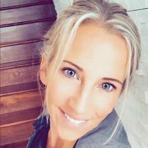 Meet your Posher, Colleen